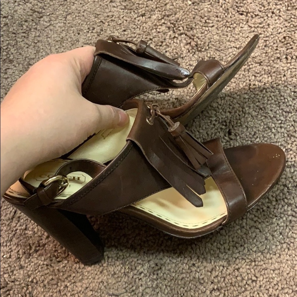 Shoes - Picture 4 of 4